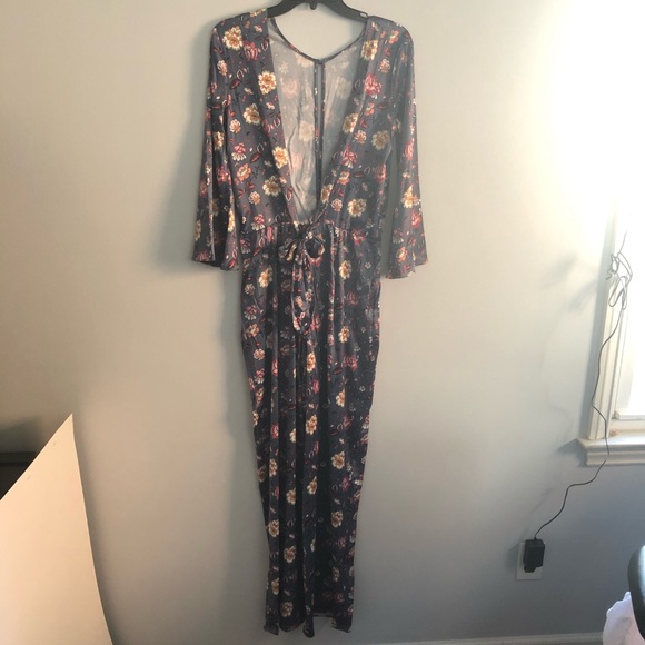 Victoria’s Secret Satin Open Back Floral Jumpsuit - Picture 5 of 8